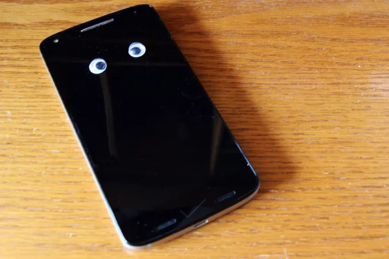Top Tricks to Find out if Your Smartphone is Spying on You